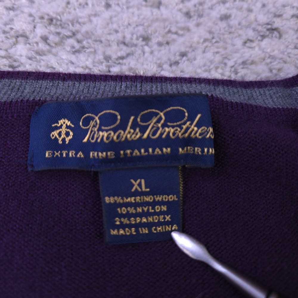 Brooks Brothers Sweater Mens XL Merino Wool Blend Pullover V-Neck Purple EUC - Picture 4 of 7